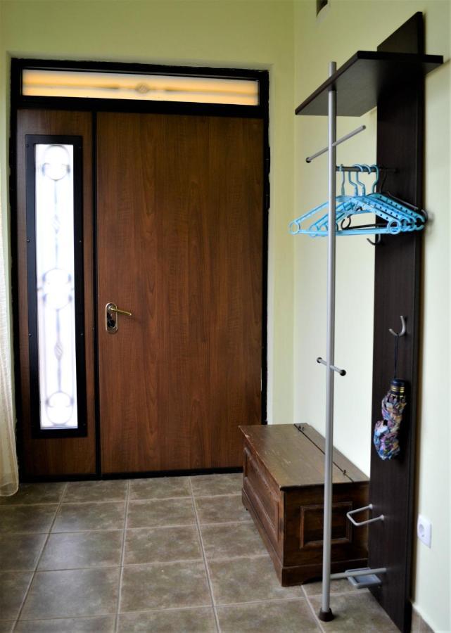 Rozsi Mama Villa Совата Екстериор снимка