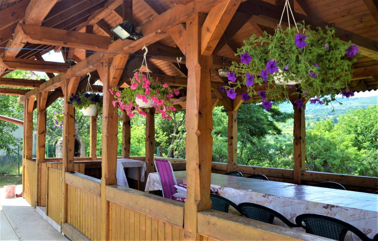 Rozsi Mama Villa Совата Екстериор снимка